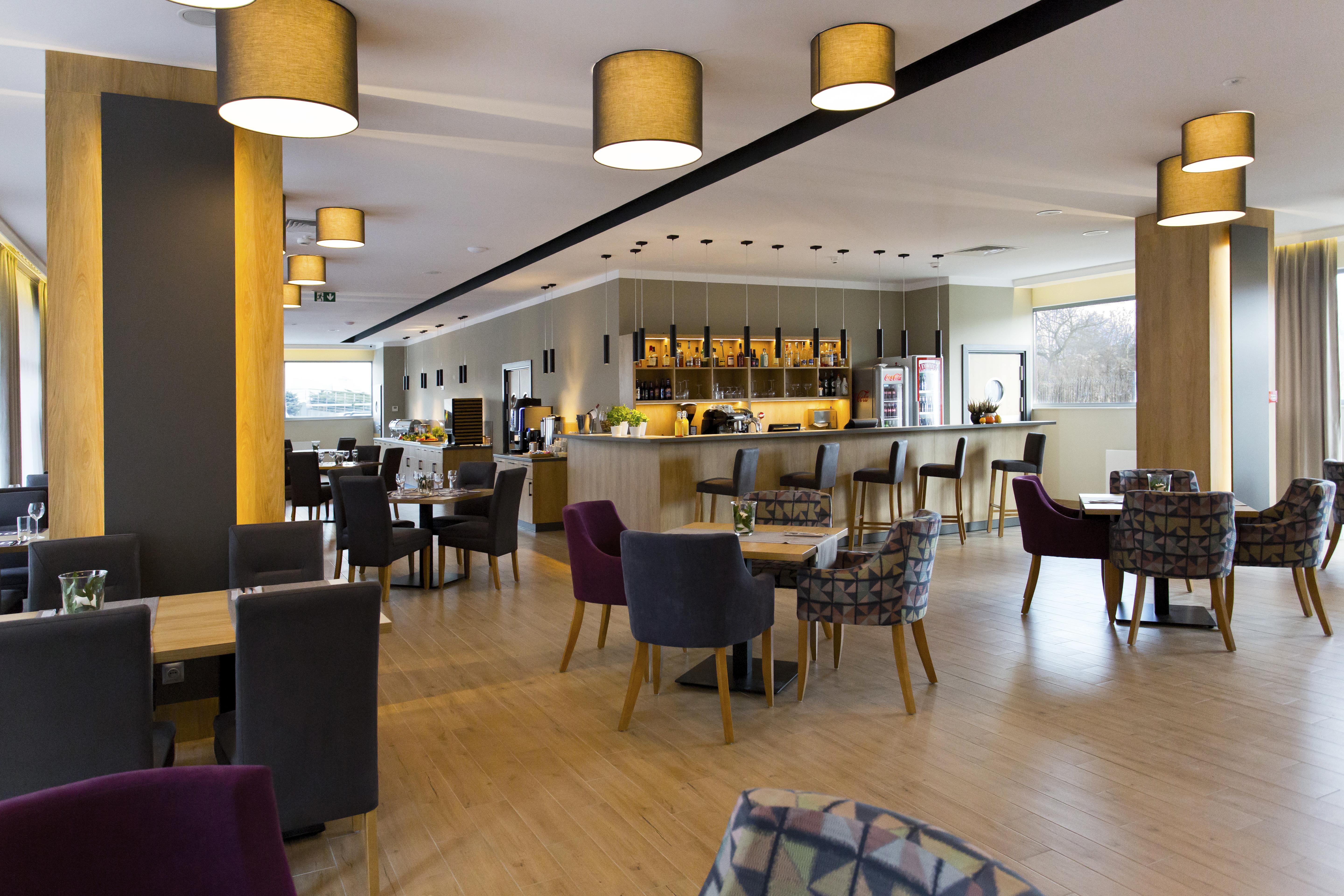 Hotel Conrad Comfort クラクフ エクステリア 写真