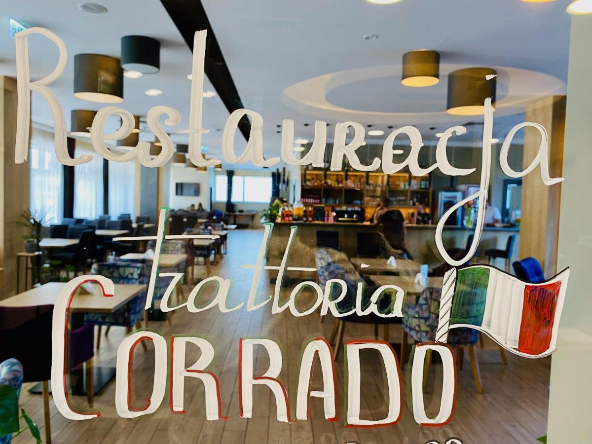 Hotel Conrad Comfort クラクフ エクステリア 写真